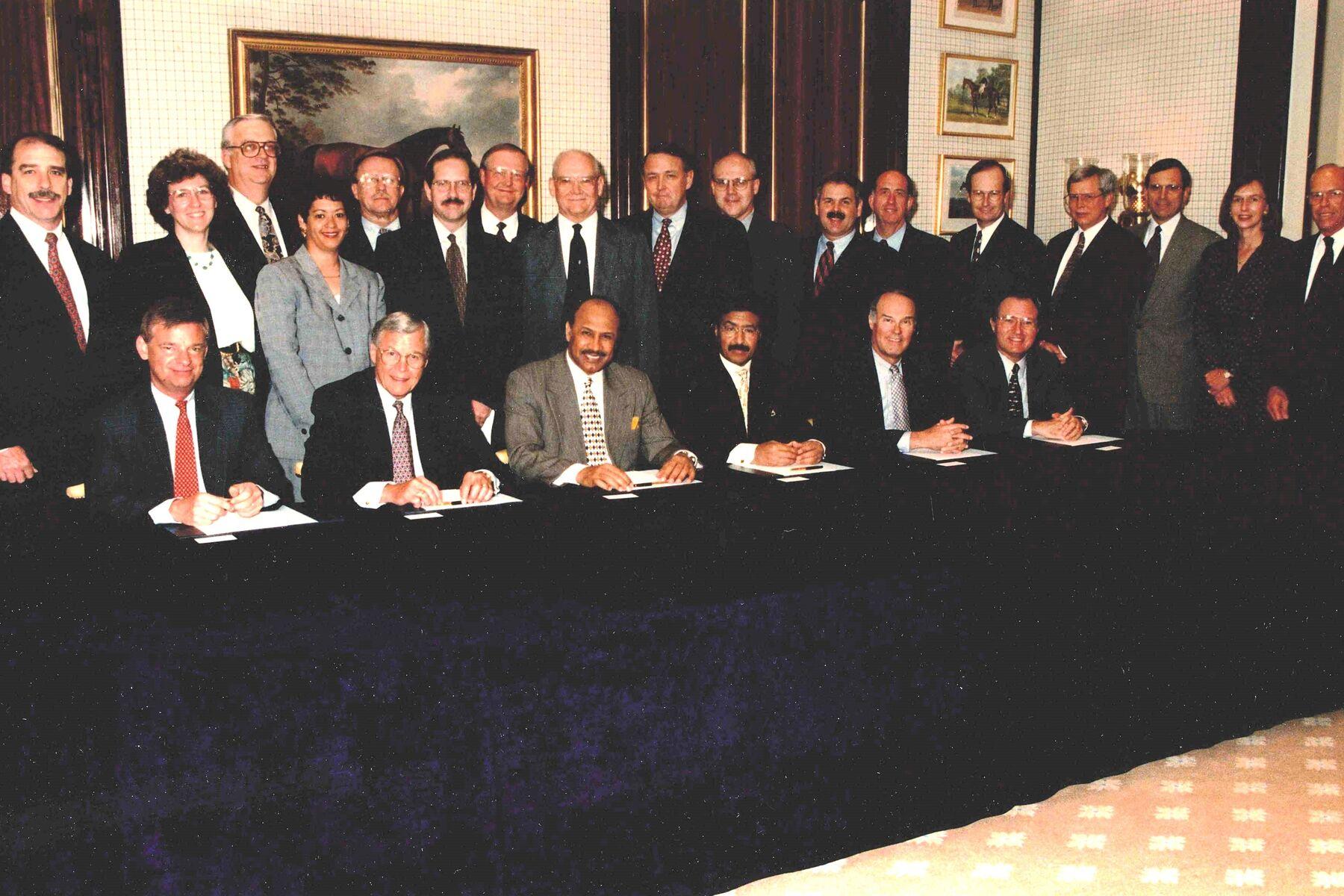 Motiva Board of Directors signing ceremony in 1998.